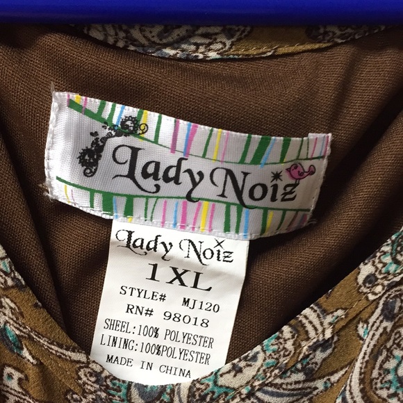 Lady Noiz top with crochet lace detail - Picture 2 of 6